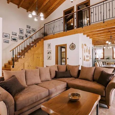 Stavlos Villa Jaliszósz