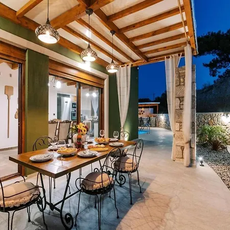 Stavlos Villa